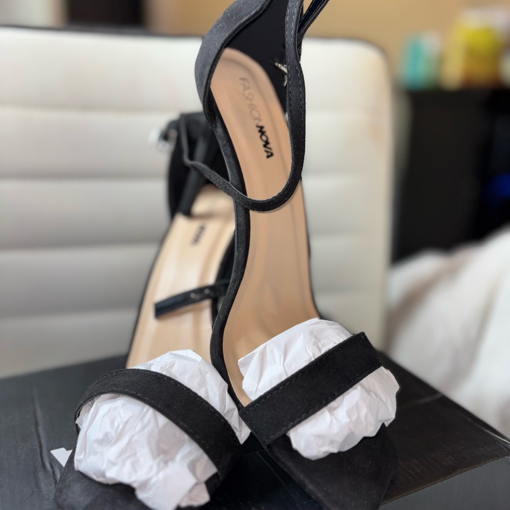 Black Fashion Nova Heels